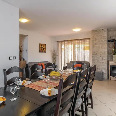 44 Casa vacanze Loborika